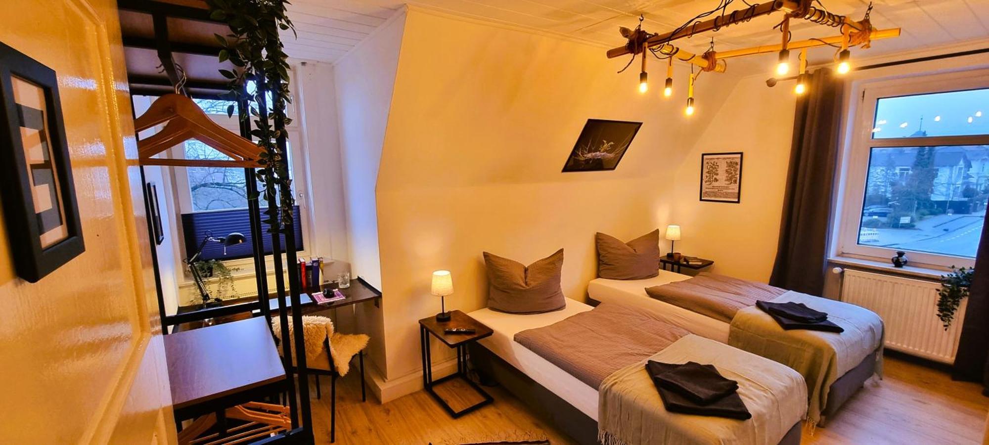 Nigella Apartment Direkt Am Hauptbahnhof Celle Fur 6 Personen Mit Kostenfreiem Parkplatz Voll Ausgestatteter Kuche Elite Standard Bagian luar foto