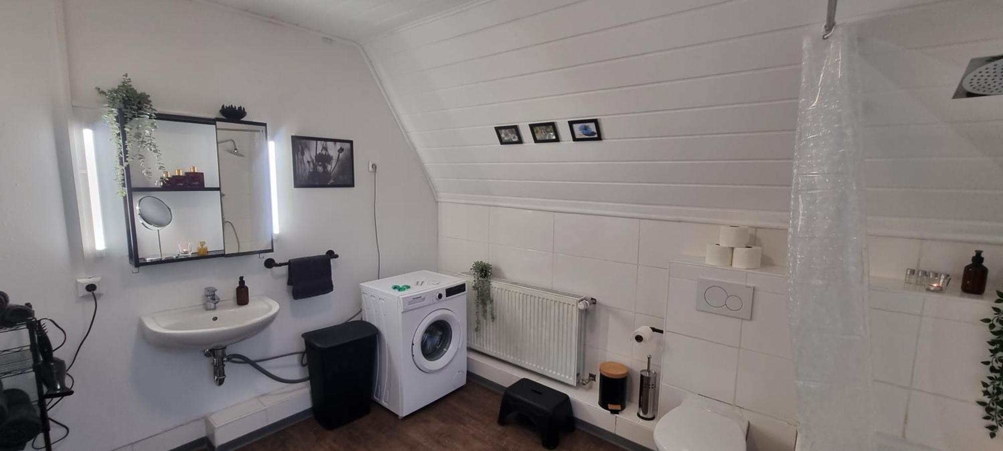 Nigella Apartment Direkt Am Hauptbahnhof Celle Fur 6 Personen Mit Kostenfreiem Parkplatz Voll Ausgestatteter Kuche Elite Standard Bagian luar foto